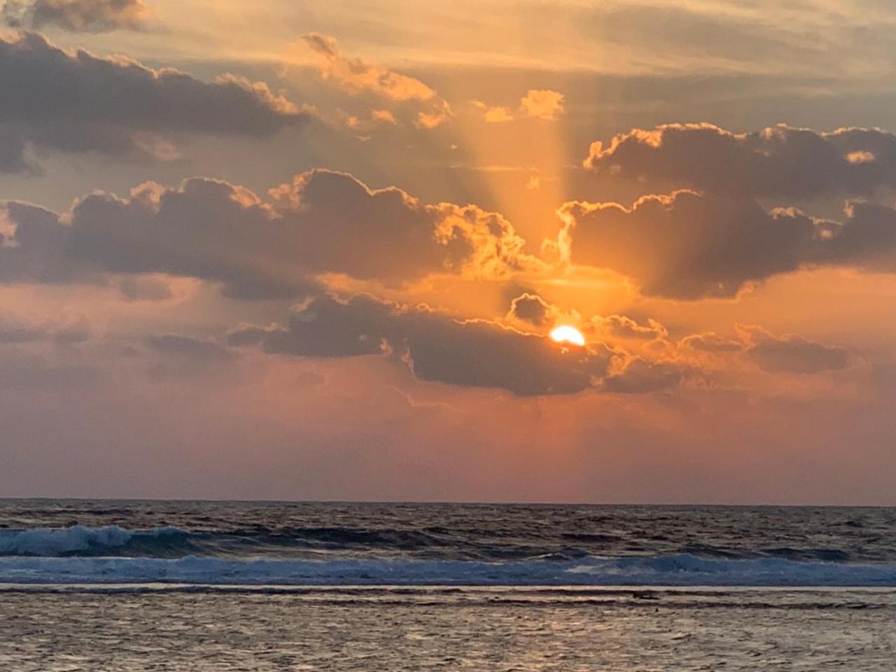 Rivethi Beach Hulhumale Exterior foto